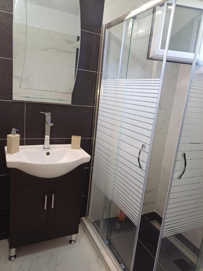 G.Tzanis Luxury Apartments Parga Dış mekan fotoğraf